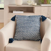 Nourison outdoor pillows VJ025-NAVY -18X18IN